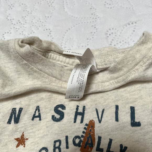 Nashville Ryman Auditorium Graphic Tee Size 2 - Picture 4 of 4